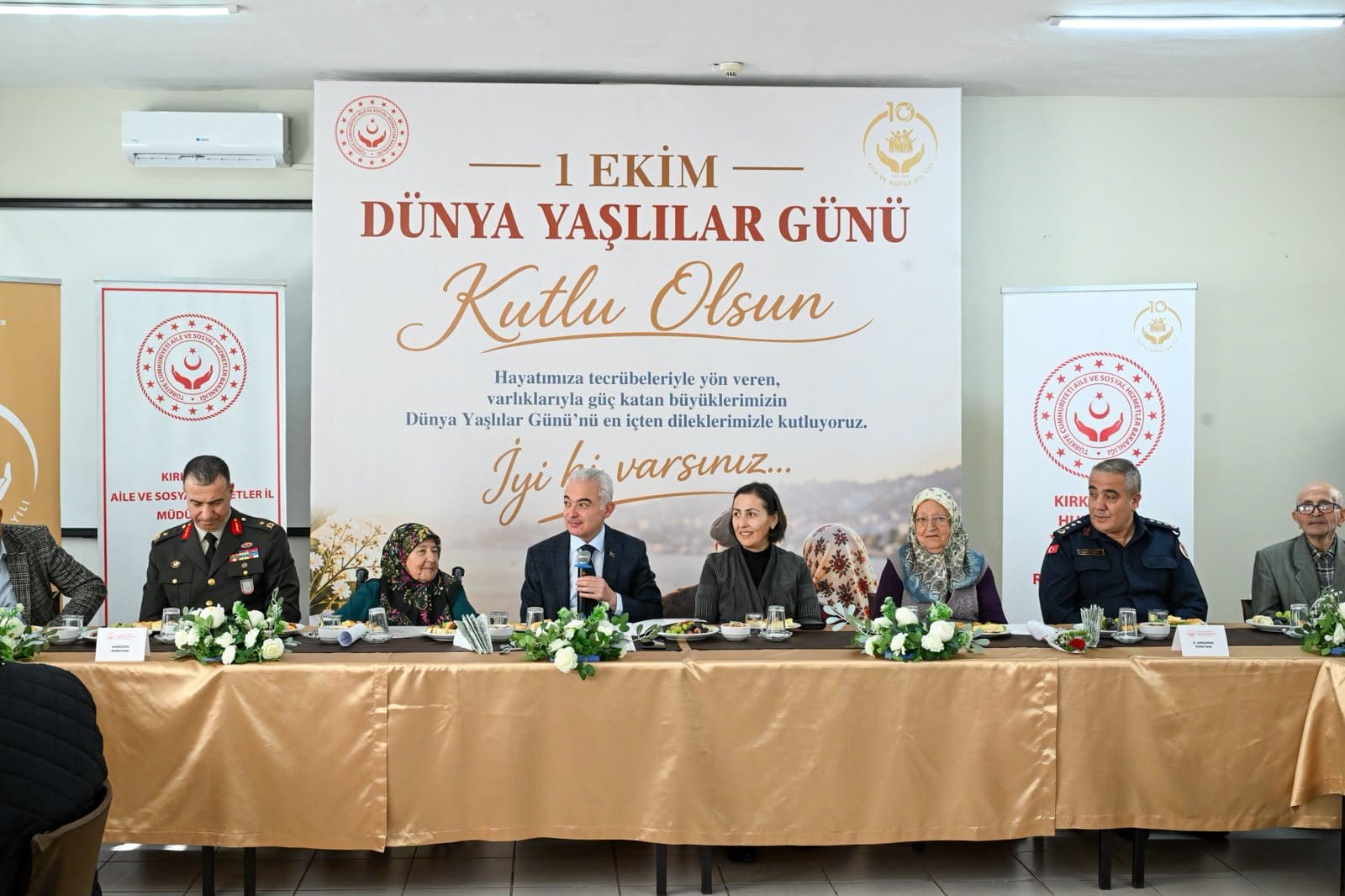 Dünya Yaşlılar Günü’nde Büyüklerimizle Anlamlı Buluşma