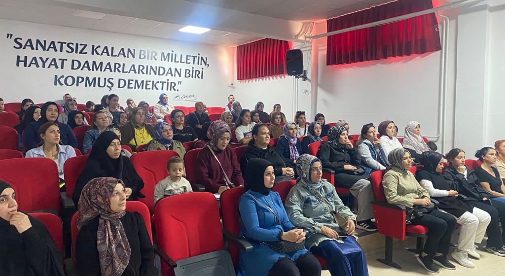 Çerkezköy’de Öğrenci Velilerine Yönelik Eğitim Gerçekleştirildi