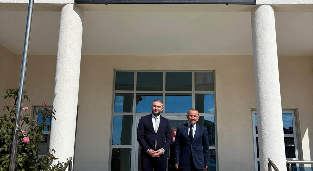 İl Müdürümüz Alper Alp’ten 112 Çağrı Merkezi Müdürü Harun Esim’e Ziyaret