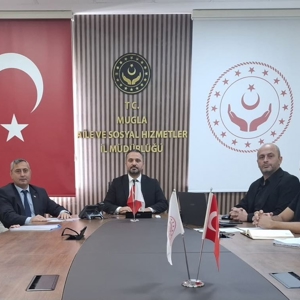 “İyilik Var” Milli Gönüllülük Platformu kapsamında, İl Müdürümüz Mahmut SELÇUK başkanlığında iş birliği toplantısı gerçekleştirildi. - fotoğraf 1