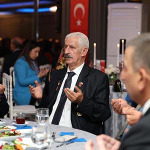 19 Eylül Gaziler Günü'nün 105. yıl dönümü münasebetiyle yemek programı icra edilmiştir. - fotoğraf 4