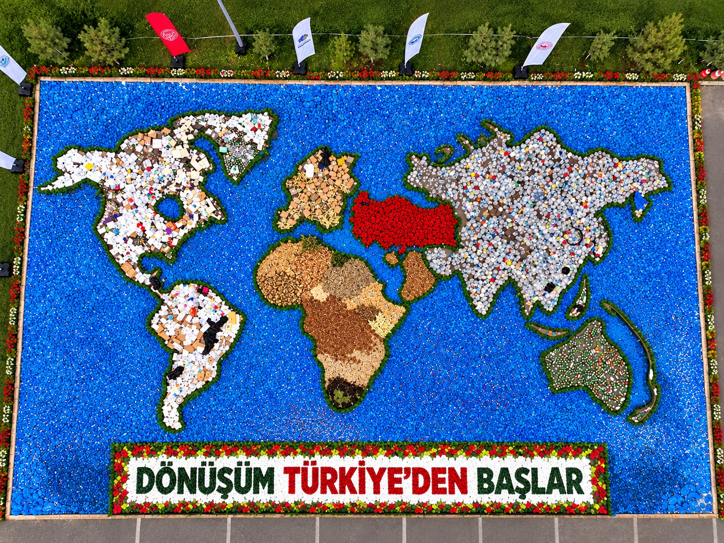  Dünyayı dönüştüren çocuklarımızdan geleceğe güçlü bir mesaj: Dönüşüm Türkiye’den Başlar!