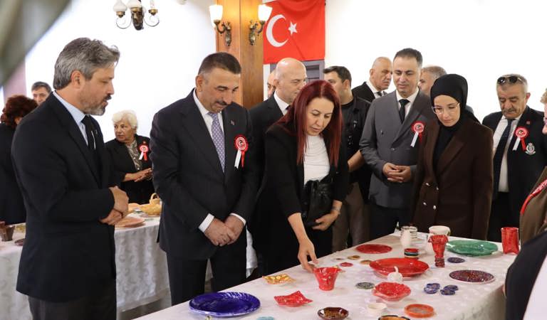 Gaziler Gününün 105. Yıl Dönümü Anısına 'Sanata Teşvik ve Sanatla Yaşam' Sergisi