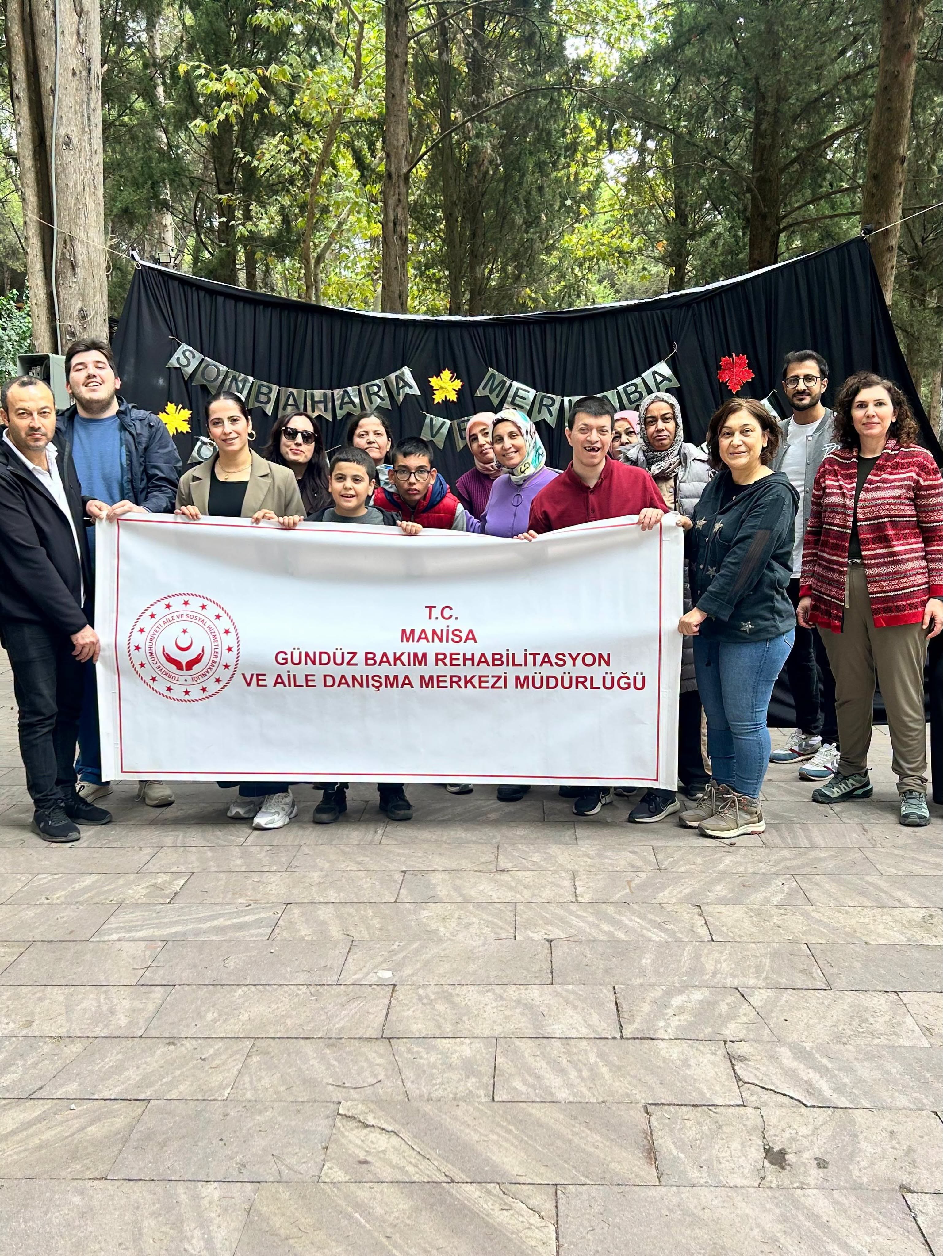 Sonbahara Merhaba ve Otizm Farkındalık Etkinliği Gerçekleştirildi