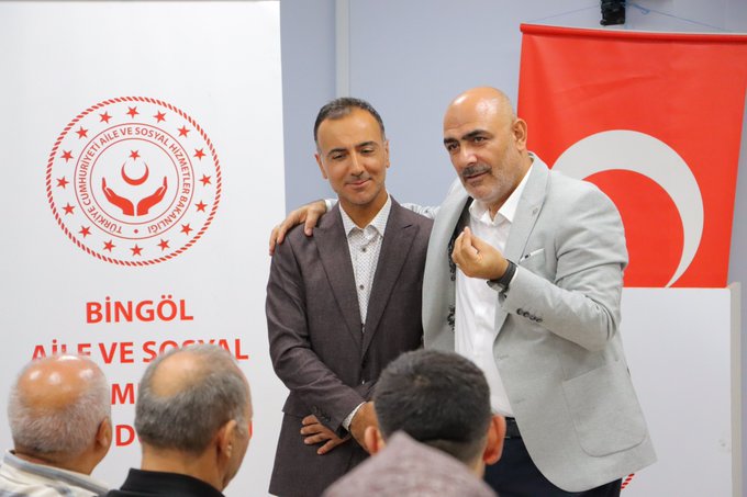 Çocuk Evleri Sitesi, Çocuk Evleri Koordinasyon Merkezi ve İller Bankası Çocuk Evleri Sitesi’nde görev yapan çalışma arkadaşlarımızla değerlendirme toplantısı gerçekleştirildi.