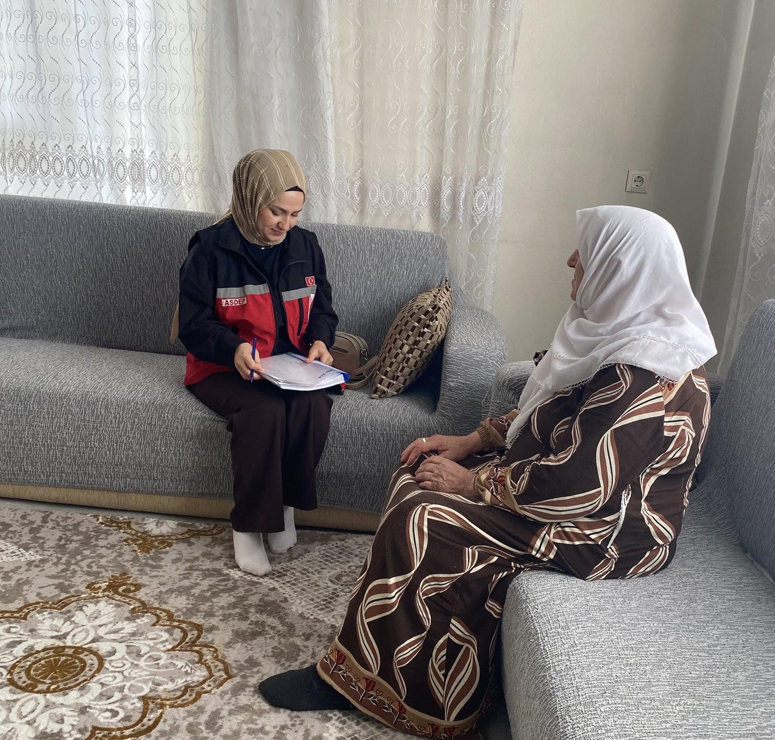 Sosyal Hizmetlerde Ailelerimizin Taleplerine Yönelik Değerlendirmeler Sürüyor
