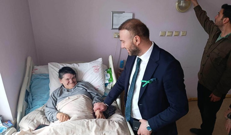 İl Müdürümüz Alper Alp,kuruluşlarımızda hizmet alan serebral palsili özel bireyleri ziyaret etti.