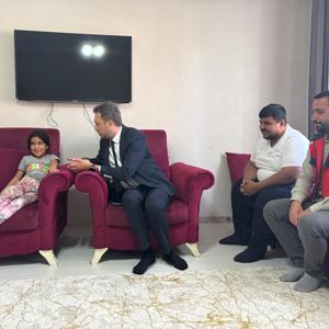 Şehit Aileleri Hanelerinde Ziyaret Edildi - fotoğraf 1