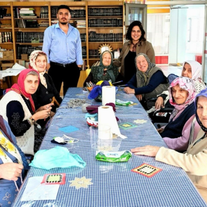 Kıymetli Büyüklerimizle El İşi Etkinliği Gerçekleştirildi. - fotoğraf 2