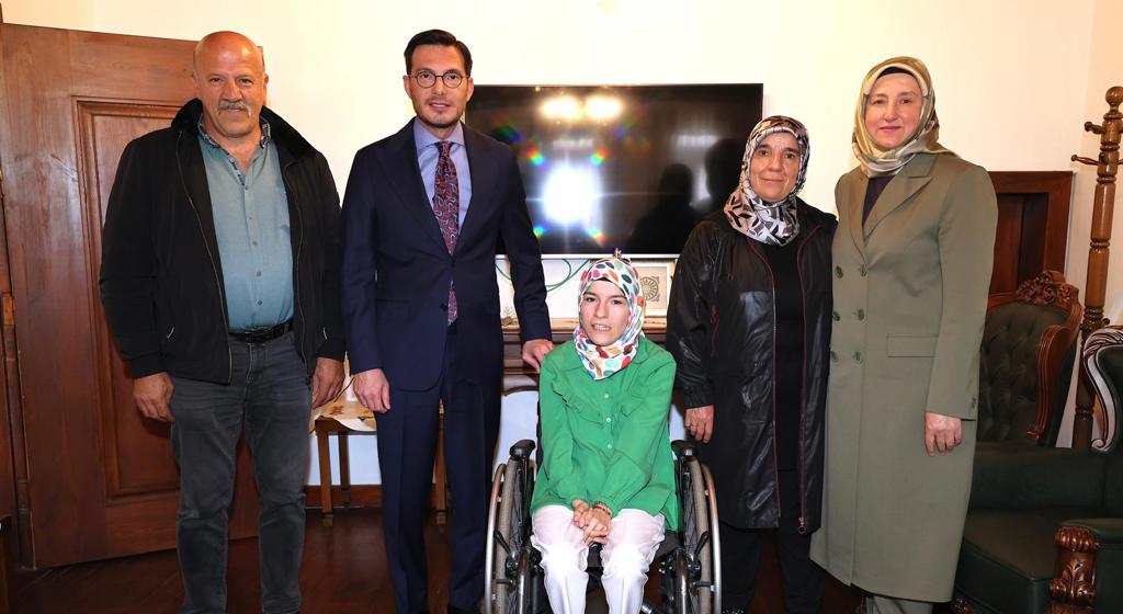 Serebral Palsi Farkındalık Gününde Şehit Kardeşi Sevda AKDAĞ’a Anlamlı Ziyaret