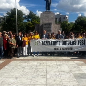 Muğla’da 1 Ekim Dünya Yaşlılar Günü Yürüyüşü Gerçekleştirildi 1 Ekim Dünya Yaşlılar Günü kapsamında, yaşlı bireylerin toplumsal hayata aktif katılımlarına dikkat çekmek, aktif, sağlıklı ve onurlu yaşlanma konusunda farkındalık oluşturmak ve kuşaklararası dayanışmayı güçlendirmek amacıyla 81 ilde eş zamanlı gerçekleştirilen “1 Ekim Dünya Yaşlılar Günü Yürüyüşü” Muğla’da da düzenlendi.  - fotoğraf 3