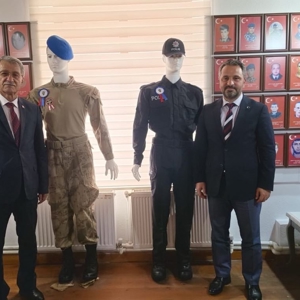 İl Müdürümüz Mahmut SELÇUK, Muğla Şehit Aileleri ve Gaziler Derneğini ziyaret etti. - fotoğraf 1