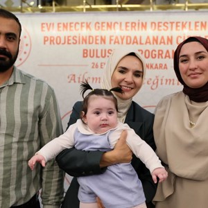 Bakanımız Göktaş, Evlenecek Gençlerin Desteklenmesi Projesi'nden yararlanan çiftlerle buluştu - fotoğraf 12
