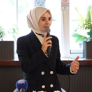 Bakanımız Göktaş, "Türkiye Yüzyılı Buluşmaları" kapsamında Bahçelievler'de muhtarlarla buluştu - fotoğraf 1