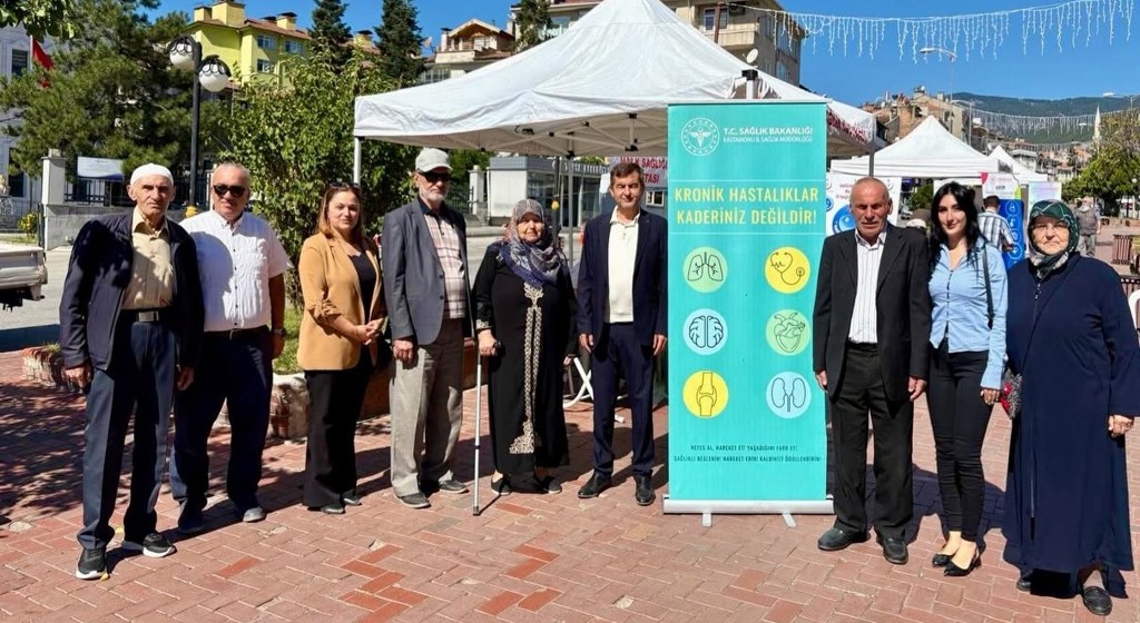  Halk Sağlığı Haftasında Büyüklerimizden Sağlıklı Yaşama Destek