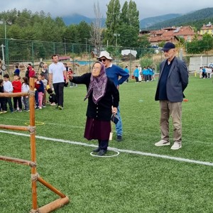 Kıymetli Büyüklerimiz ile Birlikte Spor ve Eğlence Dolu Bir Gün - fotoğraf 2