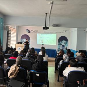 Üniversite Öğrencilerine Yönelik “Sağlıklı Yaşam ve Güvenli İlişkiler” Seminerleri Düzenlendi. - fotoğraf 3