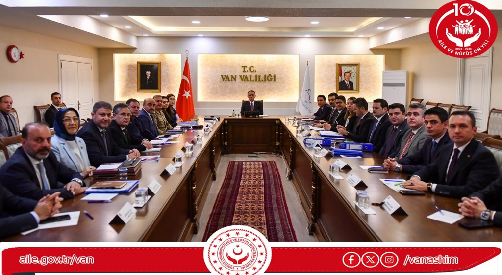 Valimiz Sn. Ozan Balcı Başkanlığında, Valiliğimiz Ali Paşa Toplantı Salonunda Toplantı Yapıldı.