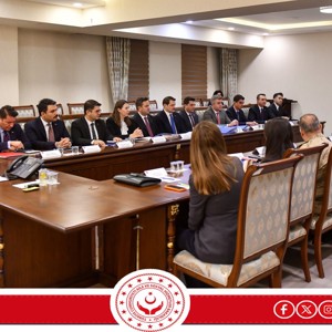 Valimiz Sn. Ozan Balcı Başkanlığında, Valiliğimiz Ali Paşa Toplantı Salonunda Toplantı Yapıldı. - fotoğraf 2