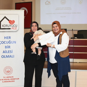 Antalya’da Koruyucu Ailelere Yönelik 1. Kademe Eğitimi Tamamlandı - fotoğraf 10
