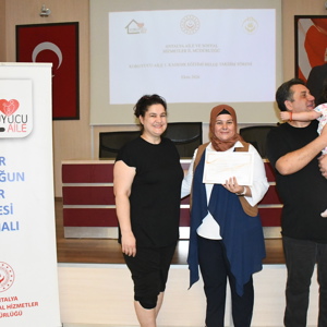 Antalya’da Koruyucu Ailelere Yönelik 1. Kademe Eğitimi Tamamlandı - fotoğraf 12