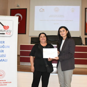 Antalya’da Koruyucu Ailelere Yönelik 1. Kademe Eğitimi Tamamlandı - fotoğraf 16