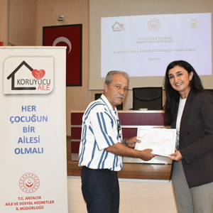 Antalya’da Koruyucu Ailelere Yönelik 1. Kademe Eğitimi Tamamlandı - fotoğraf 18