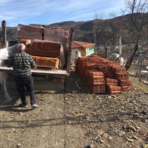 Sosyal Destek Hızır Tokat Kapsamında, Yangında Evleri Tamamen Yanan 2 Vatandaşımıza ve Fırtına Sonucu Çatısı Uçan 1 Vatandaşımıza İnşaat Malzemeleri Yardımı Yapıldı - fotoğraf 4