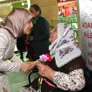 Valimiz Mahmut Demirtaş Resim ve El Sanatları Sergimizin Açılışını Gerçekleştirdi - fotoğraf 7