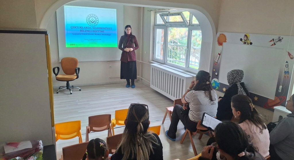 Çocuk Koruma Kanunu konularında eğitim verilmiştir.