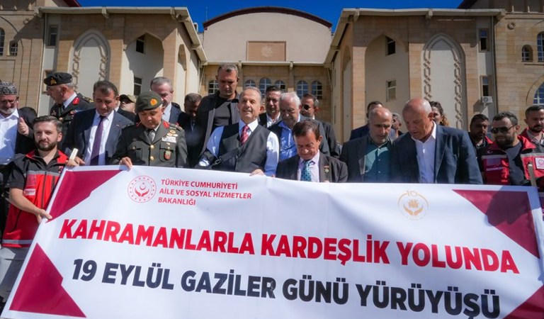 Hakkâri'de 19 Eylül Gaziler Günü: Kahramanlar İçin Yürüdüler, Aynı Sofrayı Paylaştılar