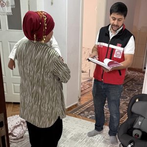 Engelli Evde Bakım Hizmetinden Yararlanan Ailelere Yönelik Ziyaretler Sürüyor - fotoğraf 2
