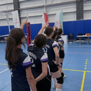 Bizim Çocuklar 8. Türkiye Voleybol Şampiyonası Burdur Grup Müsabakaları Burdur Merkez Kapalı Spor Salonu’nda gerçekleştirildi. - fotoğraf 5