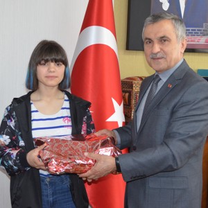 İl Müdürümüz Mahmut ÖZDEMİR Türkiye Şampiyonasında Dereceye Giren Gülizar ÇAKIR’ı Tebrik Etti - fotoğraf 4