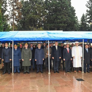 18 Mart Şehitleri Anma Günü ve Çanakkale Zaferi’nin Yıl Dönümünde Aziz Şehitlerimiz Saygıyla Anıldı - fotoğraf 4
