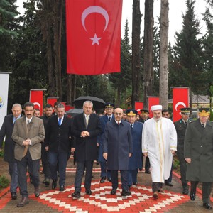 18 Mart Şehitleri Anma Günü ve Çanakkale Zaferi’nin Yıl Dönümünde Aziz Şehitlerimiz Saygıyla Anıldı - fotoğraf 2