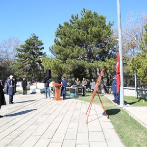 Şehitleri Anma Günü ve Çanakkale Zaferi’nin 105. Yılı Gururla Kutlandı - fotoğraf 2