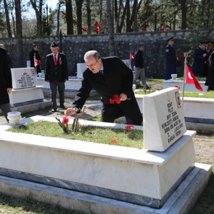 Şehitleri Anma Günü ve Çanakkale Zaferi’nin 105. Yılı Gururla Kutlandı - fotoğraf 16