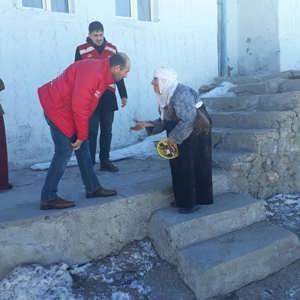 Milletimize ulaşmayı mesai kavramı dışında kendilerine mecburi görev adleden personellerimiz  - fotoğraf 7
