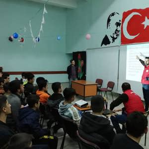Çocuklarımıza insan sağlığını tehdit eden Coronavirüs ve korunma yolları hakkında bilgilendirme yapıldı - fotoğraf 2