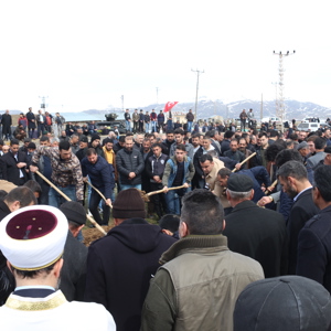 Ağrı, şehidini son yolculuğuna uğurladı - fotoğraf 6
