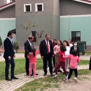 İl Müdürümüz Zeynel Abidin Koç, Dezenfekte Çalışmalarını Yerinde Takip Ederek, Çocuklarımızı Bilgilendirdi - fotoğraf 4
