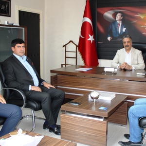 Ak Parti Adana İl Başkan Yardımcısı Kürşat Akpınar, Ak Parti Karaisalı İlçe Başkanı Osman Kurdak ve Başkan Yardımcısı Kadir Günaltın İl Müdürlüğümüze Ziyarette Bulundu - fotoğraf 1
