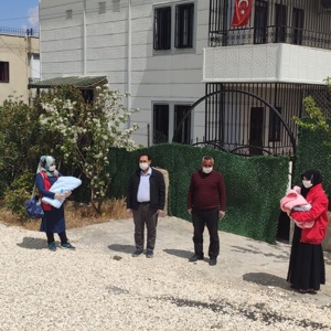 İkizleri Ailesine Kavuşturduk - fotoğraf 5