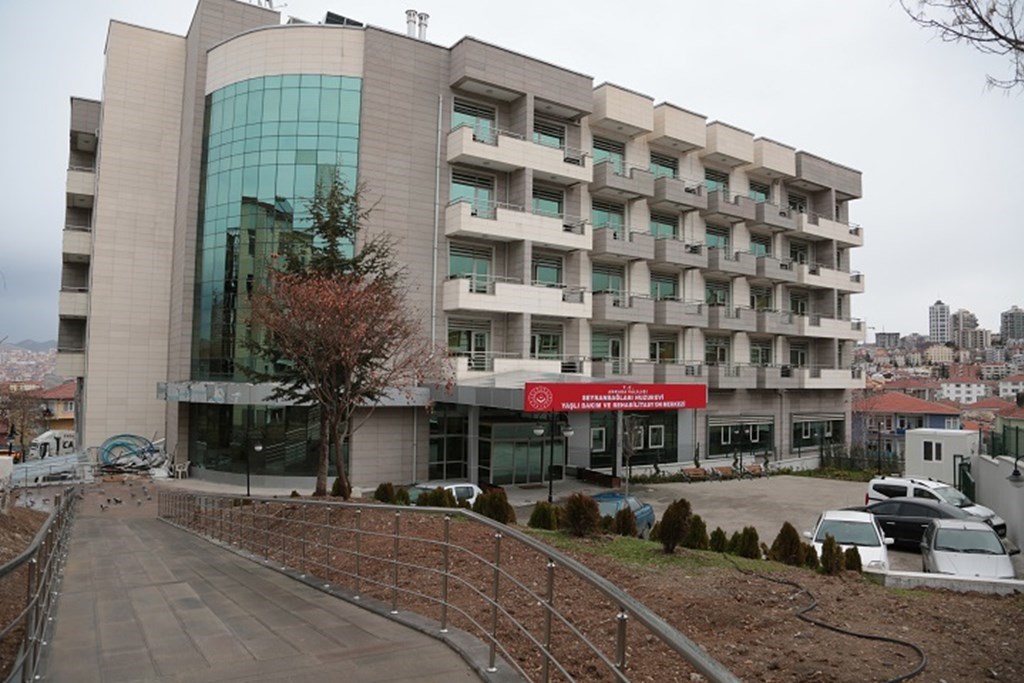 Koronavirüsle Mücadele Kapsamında Huzurevlerine 64.000.000 TL Ödenek Gönderildi