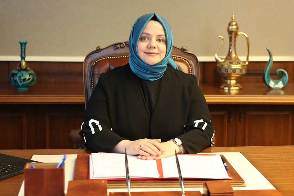 Aile, Çalışma ve Sosyal Hizmetler Bakanı Zehra Zümrüt Selçuk, Türkiye Büyük Millet Meclisi’nde kabul edilen koronavirüs salgınına karşı ekonomik önlemler içeren kanun teklifi hakkında önemli açıklamalarda bulundu.