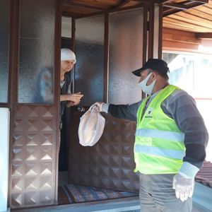 “İnsanı yaşat ki devlet yaşasın” anlayışıyla severek hizmet eden Vefa Sosyal Destek Grubu talepleri karşılamaya devam ediyor. - fotoğraf 3