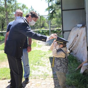 Valimiz Dr. Ömer Toraman ve İl Müdürümüz Ömer Turan Şehit Ailelerimizi Yalnız Bırakmadı - fotoğraf 10