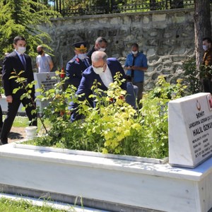 Valimiz Dr. Ömer Toraman ve İl Müdürümüz Ömer Turan Şehit Ailelerimizi Yalnız Bırakmadı - fotoğraf 12