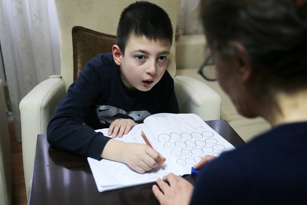 Türkiye'nin İlk Aile Temelli Ulusal Erken Müdahale Programı Geliştiriliyor